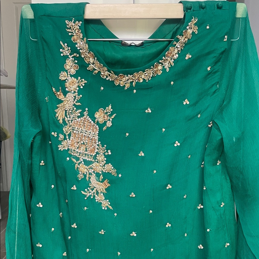 Pakistani Indian AGHA NOOR silk chiffon dress with Gold dabka embroidery NEW